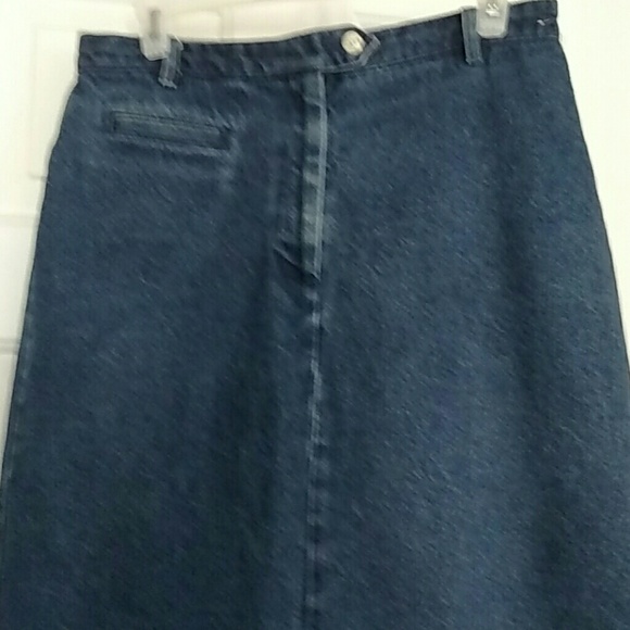 Mountain Lake Dresses & Skirts - 2/$15 SALE Mountain Lake denim jean skirt